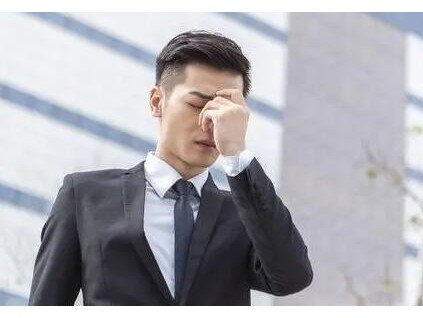 员工试用1个多月被解雇起诉获赔1万8 法院认定公司的解聘行为违法
